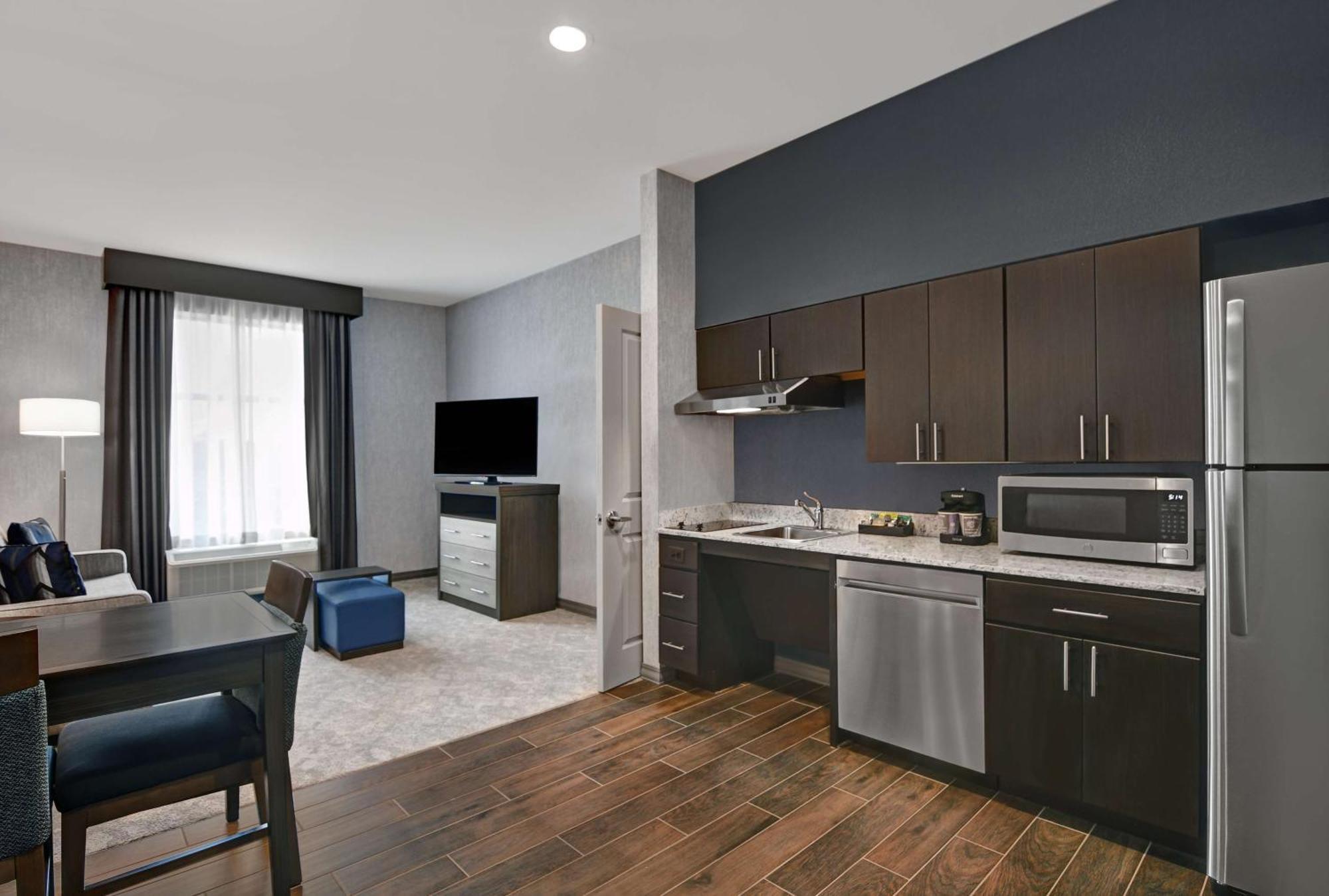 Homewood By Hilton Woodbridge, Nj 3*